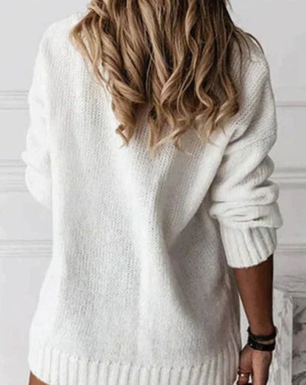 Weißer Oversize-Pullover mit V-Ausschnitt, Rückansicht