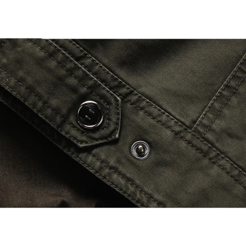 Armeegrüne Jacke | Zip-Up | Taschen | Herrenjacke | Outdoorjacke-HauteBerlin