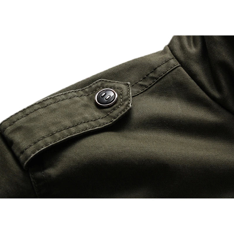 Armeegrüne Jacke | Zip-Up | Taschen | Herrenjacke | Outdoorjacke-HauteBerlin