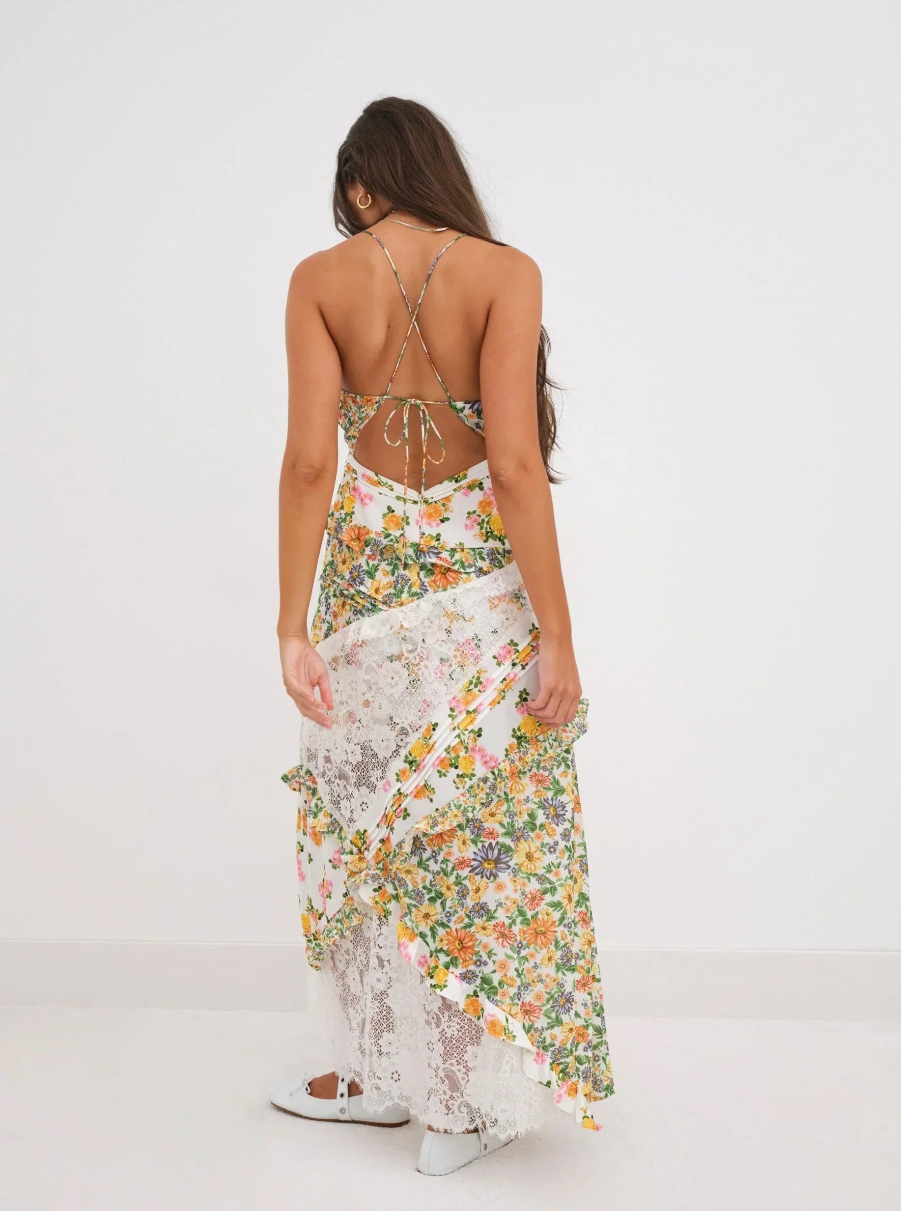 Blumenkleid | Rückenausschnitt | V-Ausschnitt | Maxikleid | Sommerkleid-HauteBerlin
