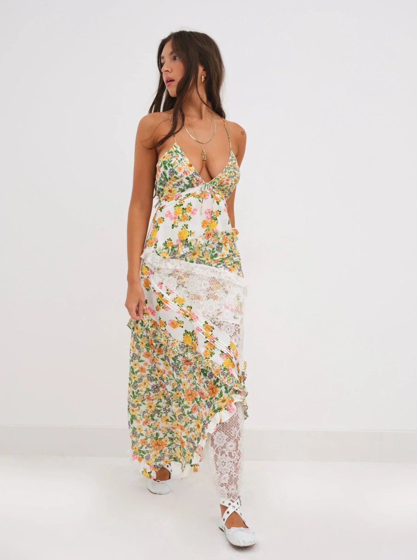 Blumenkleid | Rückenausschnitt | V-Ausschnitt | Maxikleid | Sommerkleid-HauteBerlin