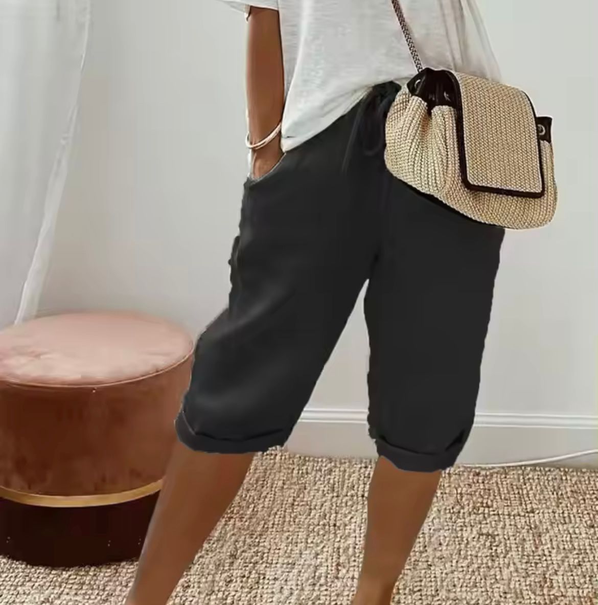 Caprihose – Lässige, kurze Sommerhose aus Leinen für Damen-HauteBerlin