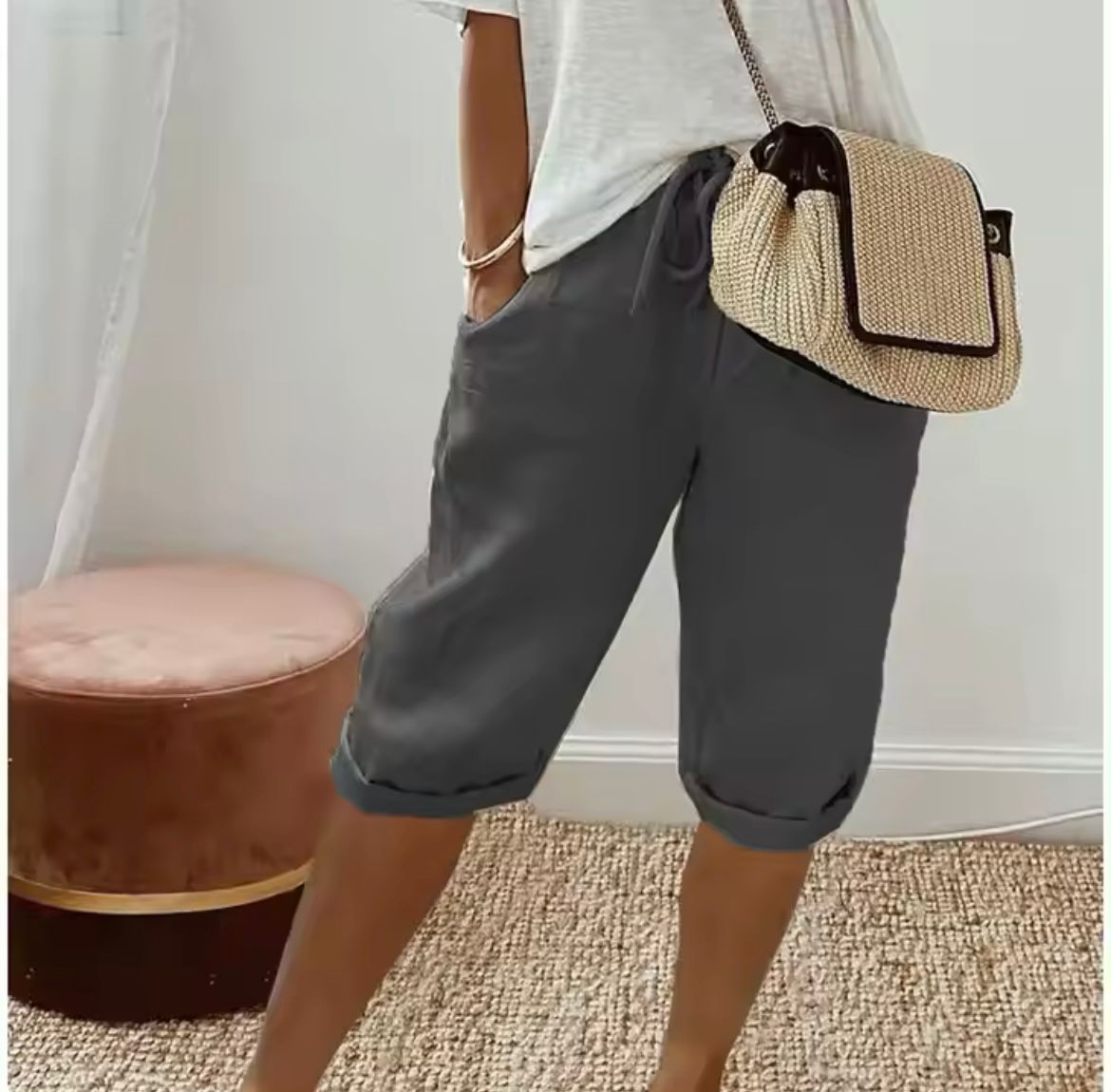 Caprihose – Lässige, kurze Sommerhose aus Leinen für Damen-HauteBerlin