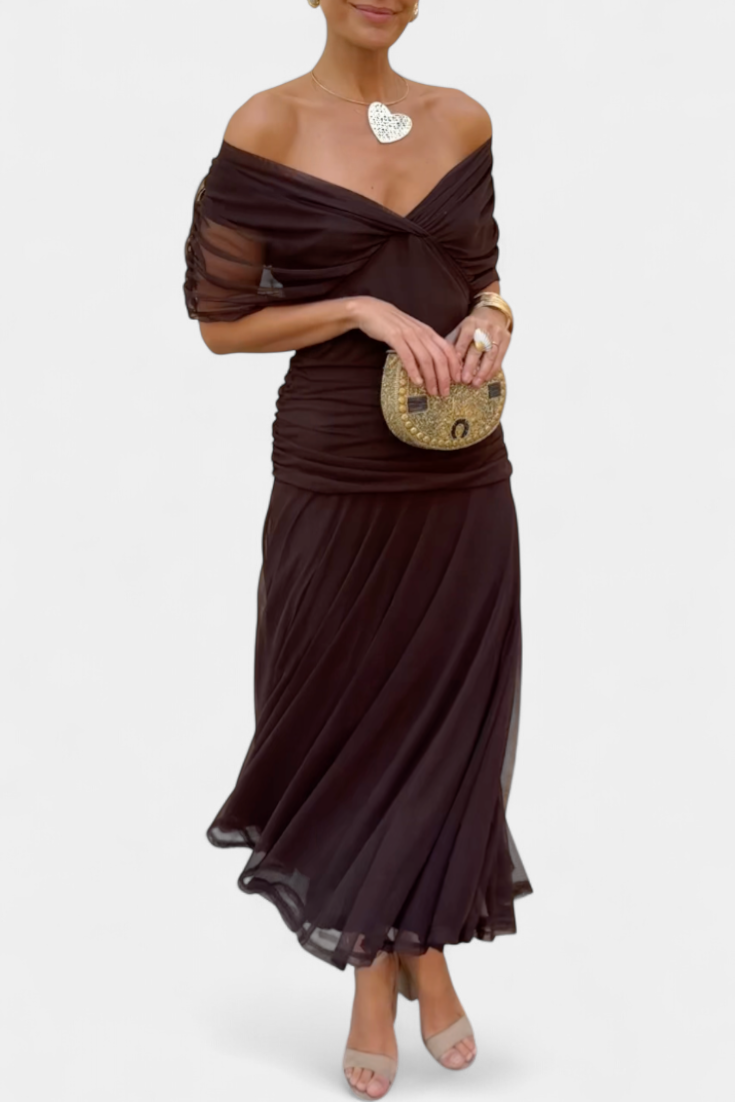 Cocktailkleid – Elegant – Fließend – Schulterfreies Kleid – Maxikleid-HauteBerlin
