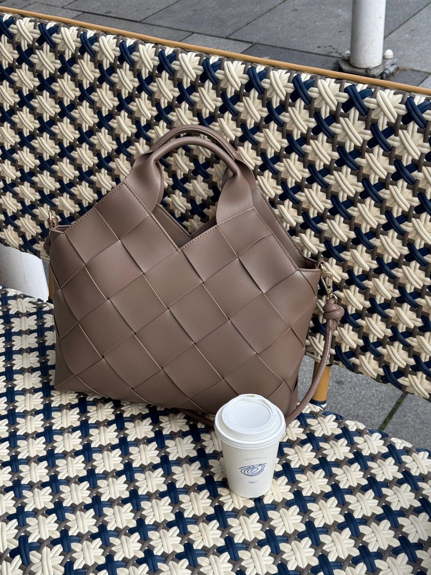 Gewebte Handtasche – groß – strukturiert – Tragetasche-HauteBerlin