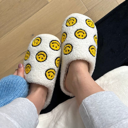 Hausschuhe Damen | Plüsch mit Smiley | Zum Hineinschlüpfen-HauteBerlin