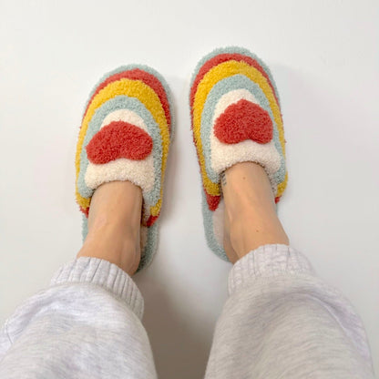 Hausschuhe Damen | Regenbogen mit Herz | Plüsch Weich-HauteBerlin