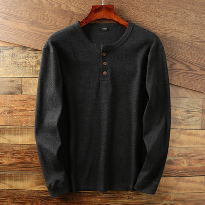 Henley Shirt – Lässiges Langarm-T-Shirt mit Knopfleiste für Männer-HauteBerlin