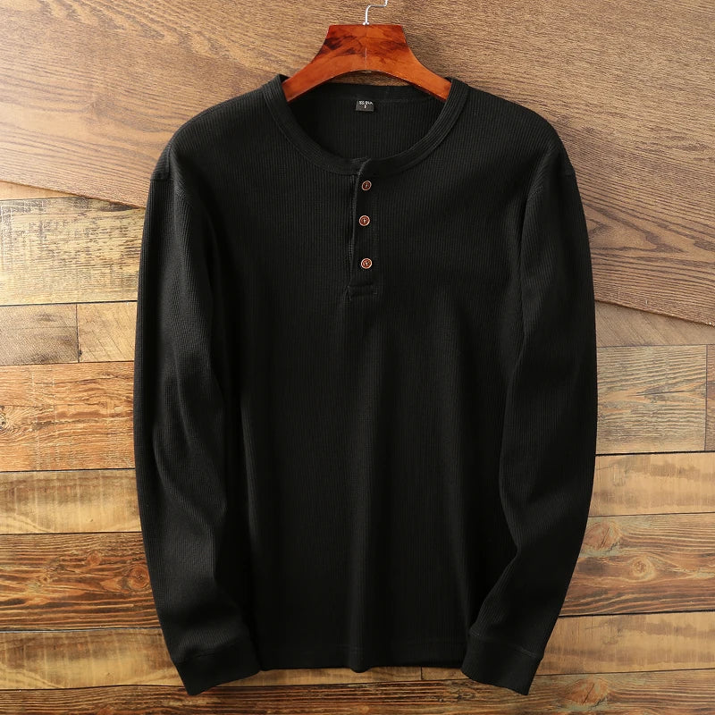 Henley Shirt – Lässiges Langarm-T-Shirt mit Knopfleiste für Männer-HauteBerlin