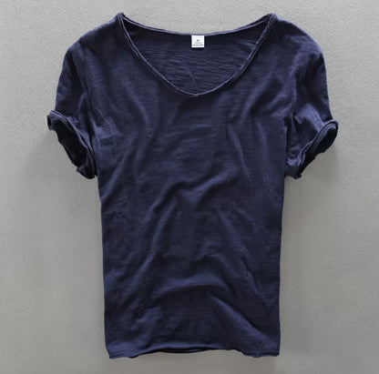 Herren-T-Shirt | Baumwolle | Leicht | T-Shirt mit V-Ausschnitt | Herrenbekleidung-HauteBerlin