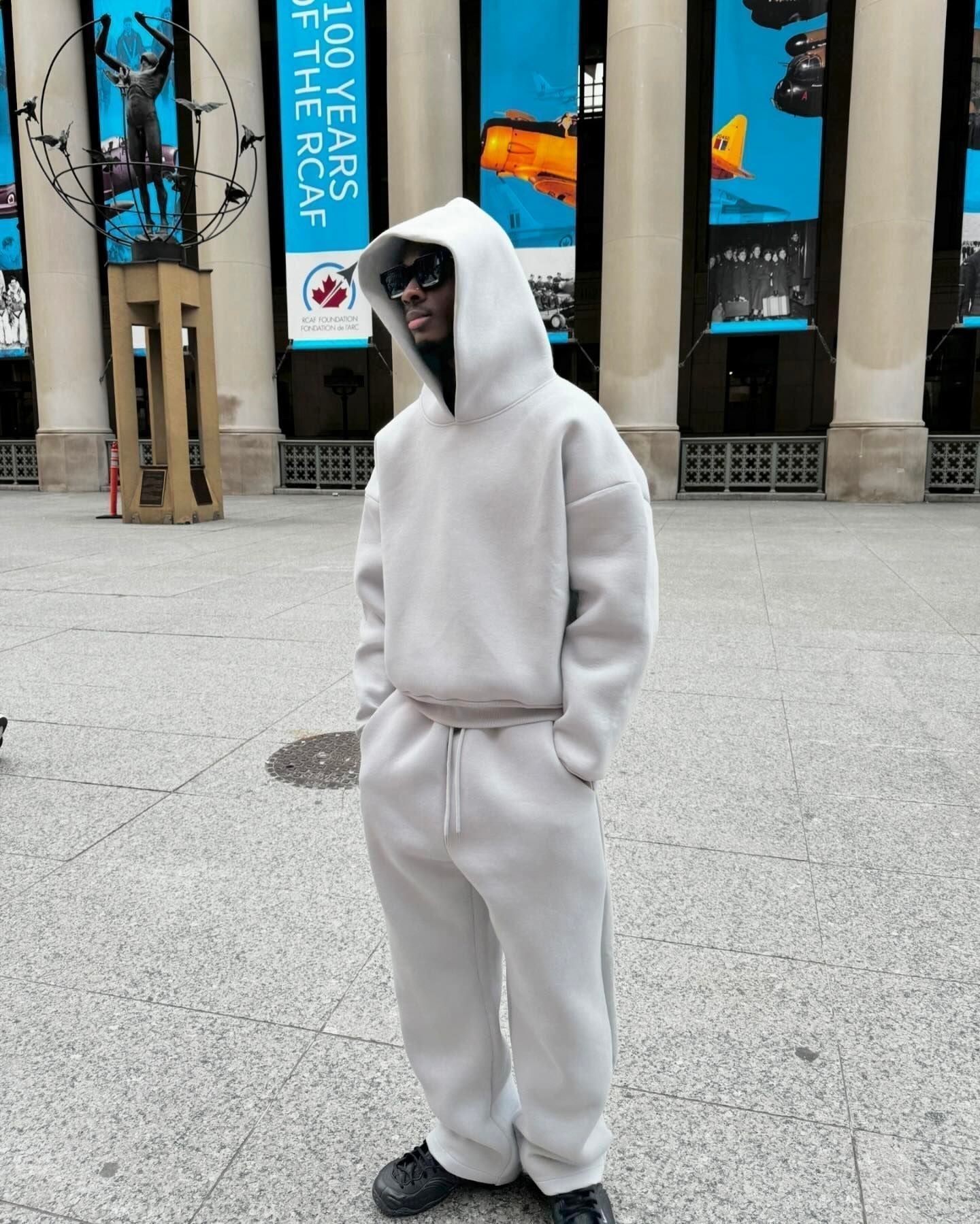 Hoodie Joggers Set | Gerade Beine | Zweiteilig | Jogginganzug | Trainingsanzug für Männer-HauteBerlin