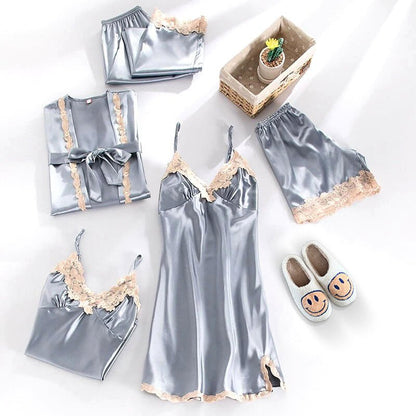 Fünfteiliges Satin Pyjama Set 4