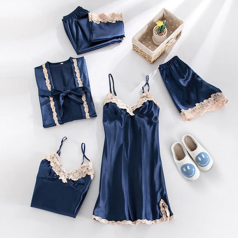 Fünfteiliges Satin Pyjama Set 5