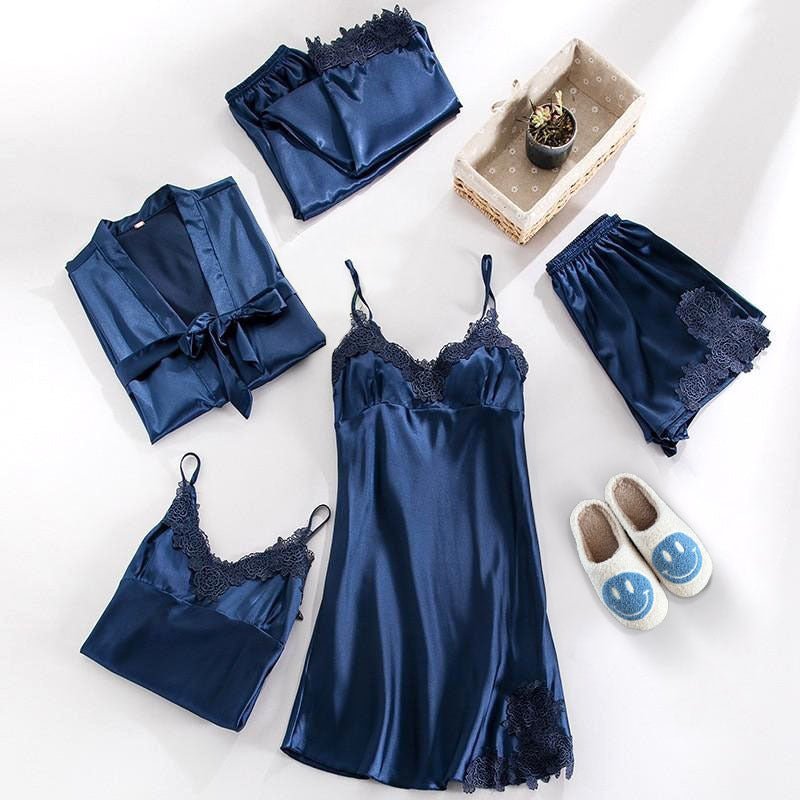 Fünfteiliges Satin Pyjama Set 6