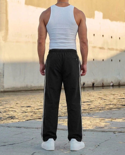 Jogginghose – Gestreifte Jogginghose für Männer mit elastischem Bund-HauteBerlin