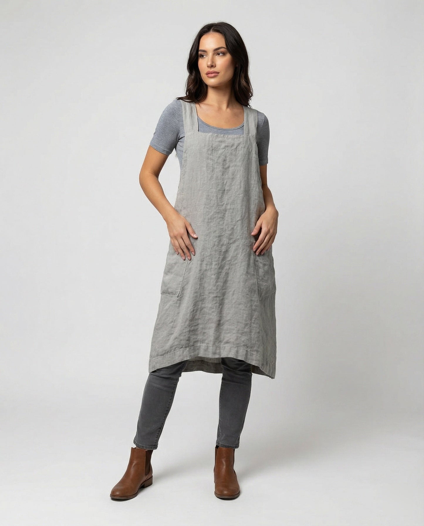 Kleid mit Schürzchen – Lässiges, locker sitzendes Leinenkleid für Damen-HauteBerlin