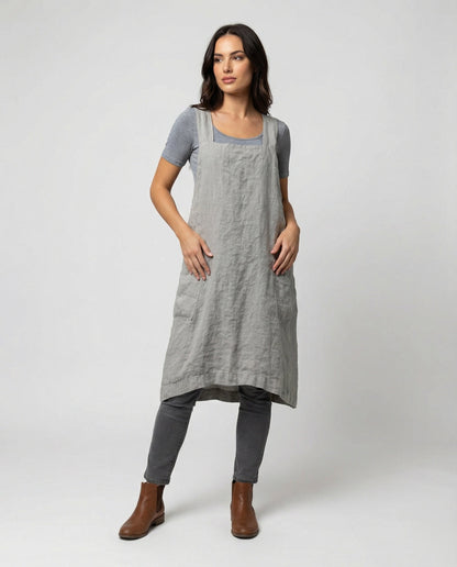 Kleid mit Schürzchen – Lässiges, locker sitzendes Leinenkleid für Damen-HauteBerlin