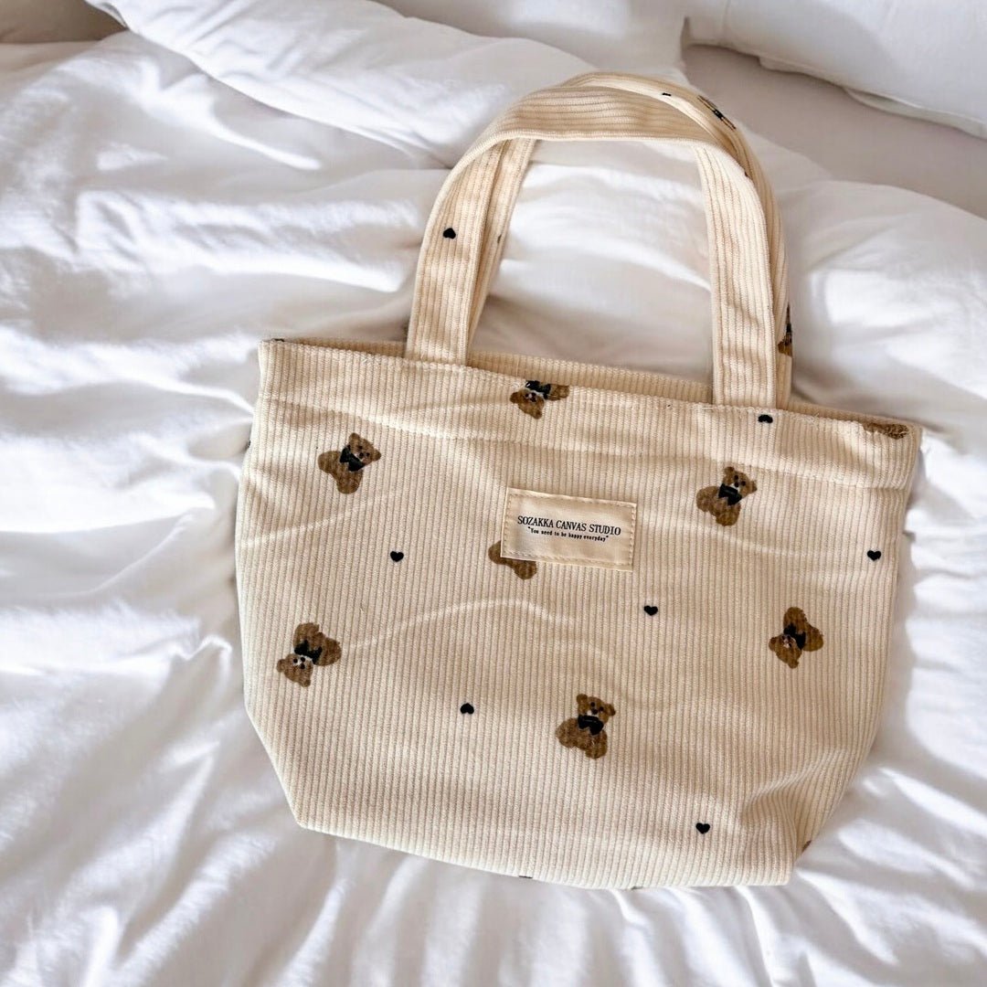 Kosmetiktasche | Cord Teddy Print | Shopper oder Schminktasche-HauteBerlin
