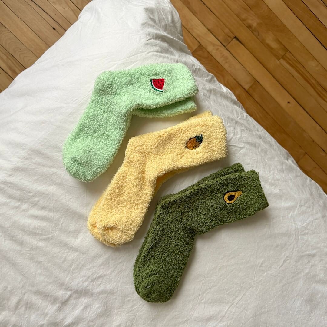 Kuschelsocken Damen | Früchte Stickerei | 3 Paar Flauschig-HauteBerlin