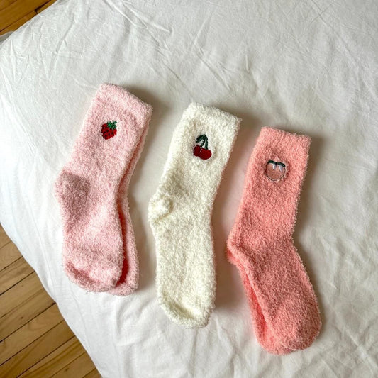 Kuschelsocken Damen | Früchte Stickerei | 3 Paar Flauschig-HauteBerlin