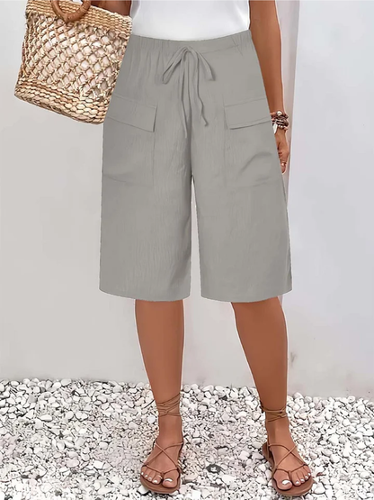 Lange Shorts – Lässige, locker sitzende Caprihose für Damen-HauteBerlin