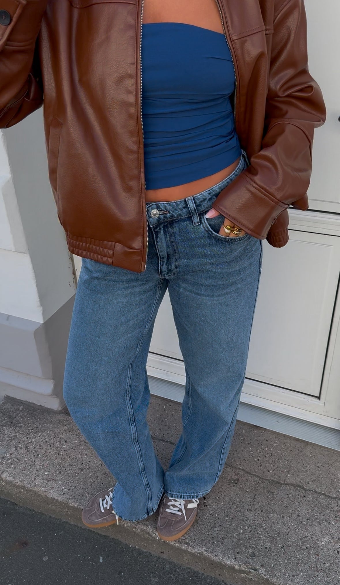 Loose Fit Jeans – Damenjeans mit normaler Leibhöhe und geradem Bein-HauteBerlin