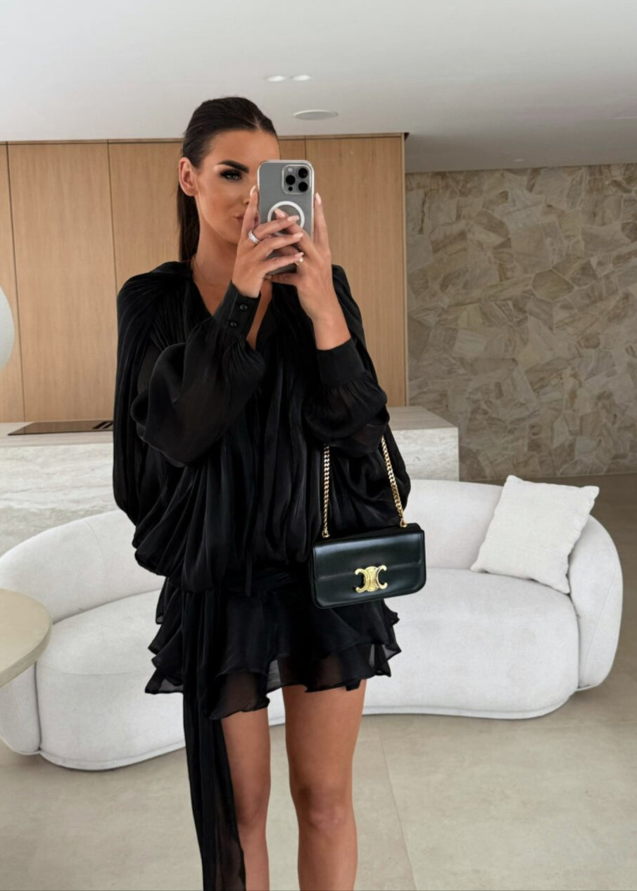 Minikleid - Langärmeliges schwarzes Chiffonkleid-HauteBerlin