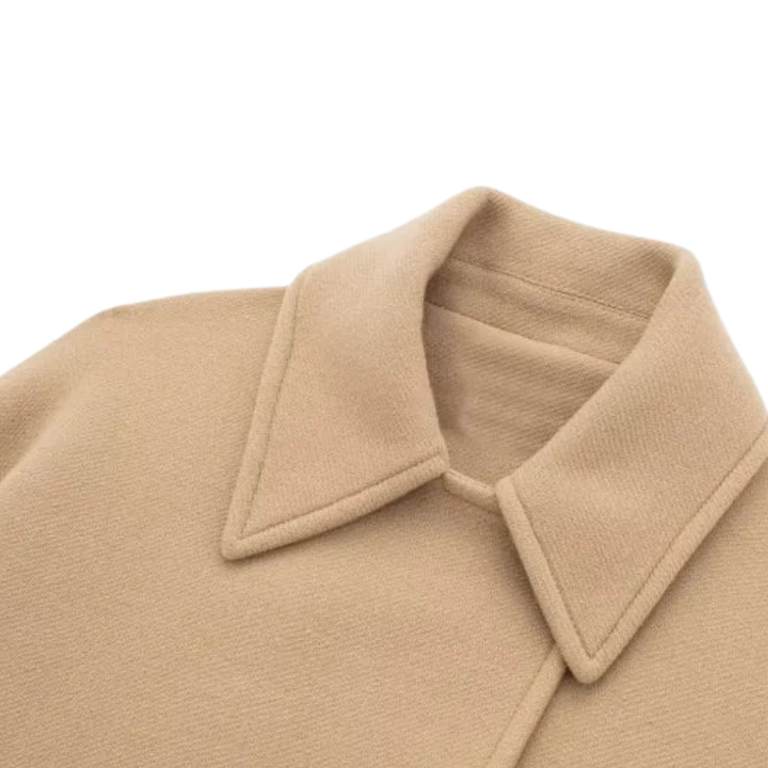 Oversized Jacke – Beige Damenjacke mit Kragen und einreihiger Knopfleiste-HauteBerlin