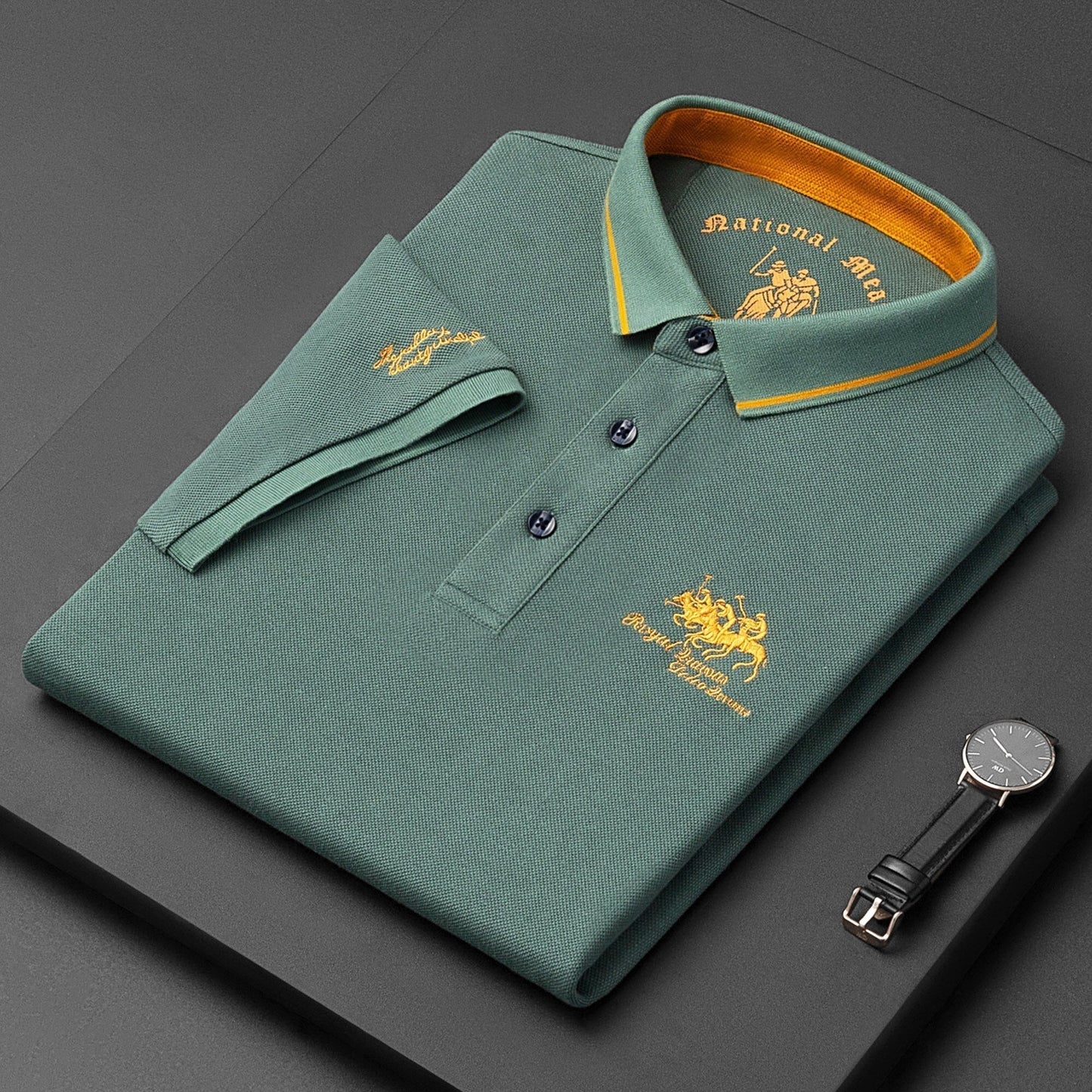 Polo-T-Shirt – Herren-Polohemd mit halben Ärmeln und Knöpfen aus Leinen-HauteBerlin