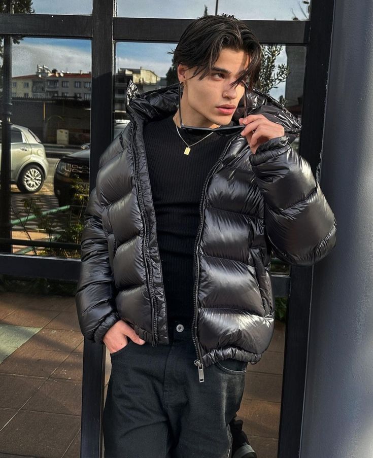 Pufferjacke – Kurze Winterjacke mit Kapuze für Herren-HauteBerlin
