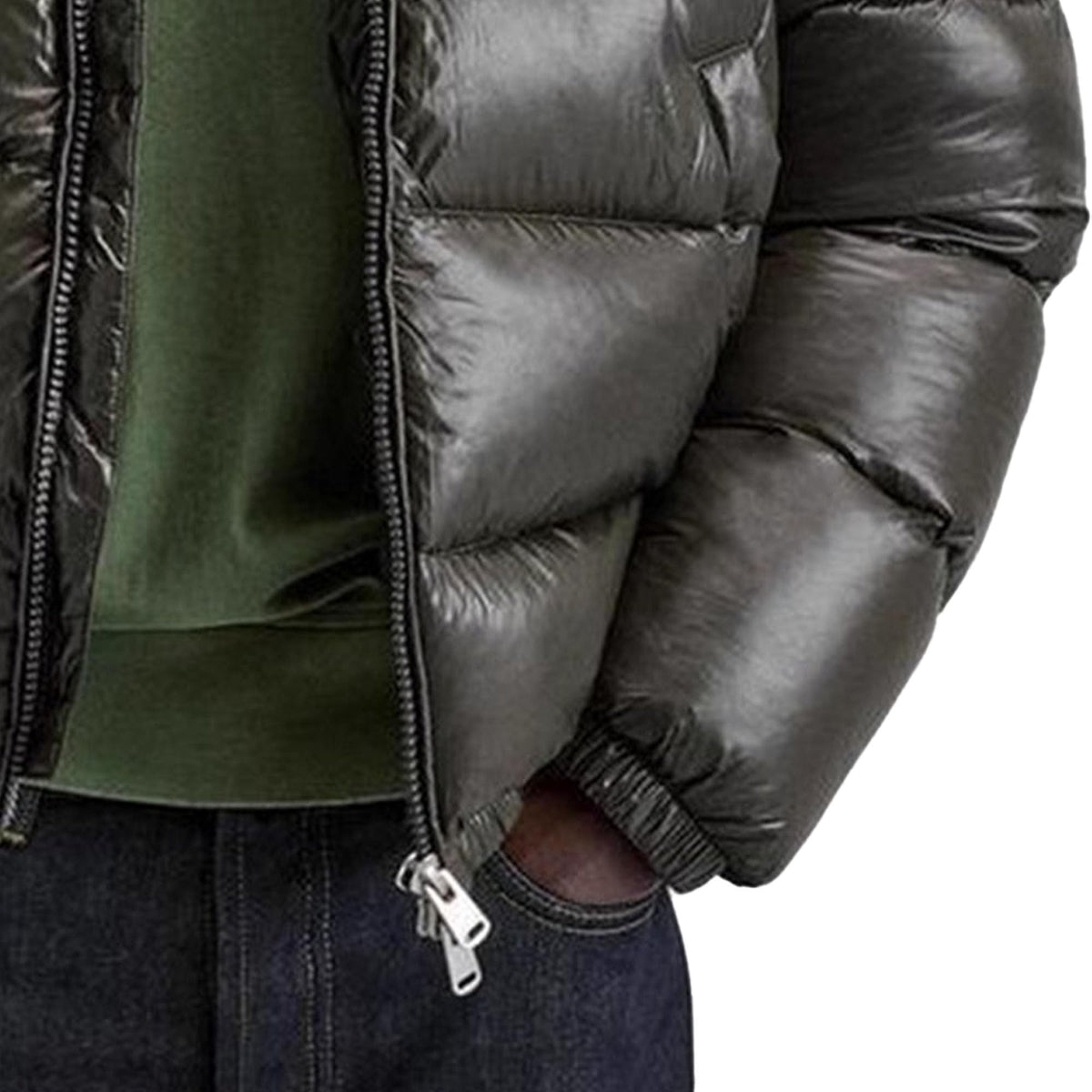 Pufferjacke Herren – Glänzende Steppjacke mit Kapuze in Schwarz oder Armeegrün-HauteBerlin