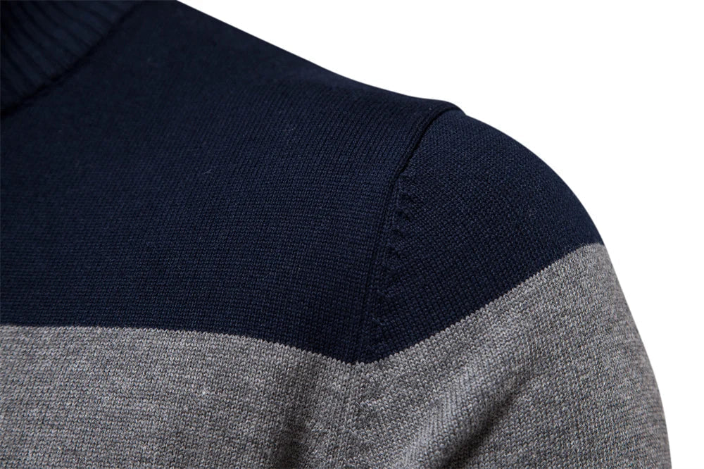 Pullover mit Viertelreißverschluss – Gestreifter Strickpullover mit halbem Reißverschluss für Männer-HauteBerlin