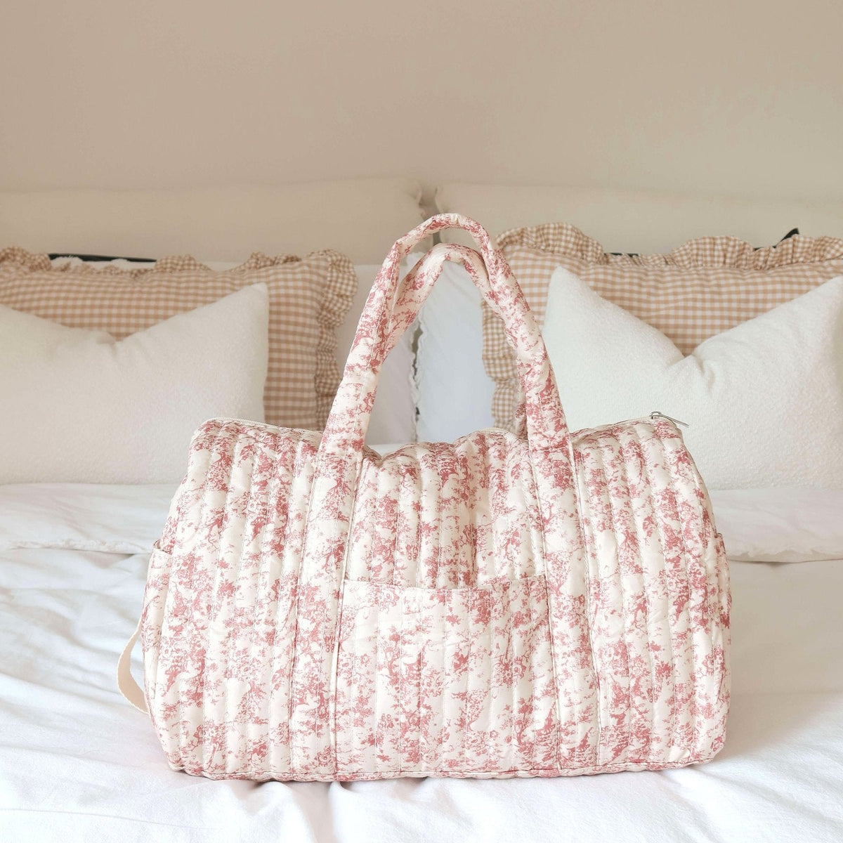 Reisetasche Damen | Gesteppt mit Blumen | Groß Weekender-HauteBerlin