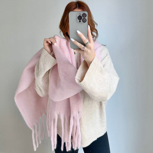 Schal Damen | Oversized mit Fransen | Weich und Warm-HauteBerlin