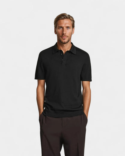 Schwarzes Polohemd – mit Knopfleiste – aus Strick – T-Shirt mit Kragen – Herren-Polohemd-HauteBerlin