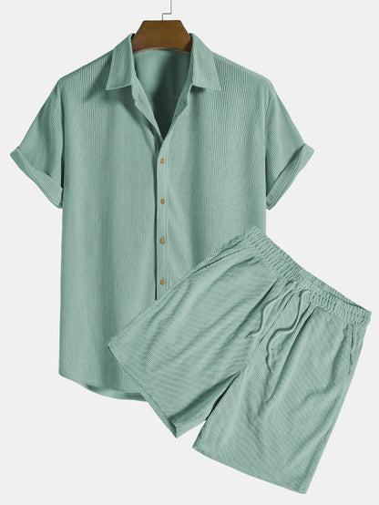 Set aus Hemd und Shorts – 2-teiliges Set für Herren mit kurzen Ärmeln und Knopfleiste-HauteBerlin