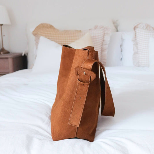 Shopper Tasche | Wildleder Optik | Braune Schultertasche-HauteBerlin