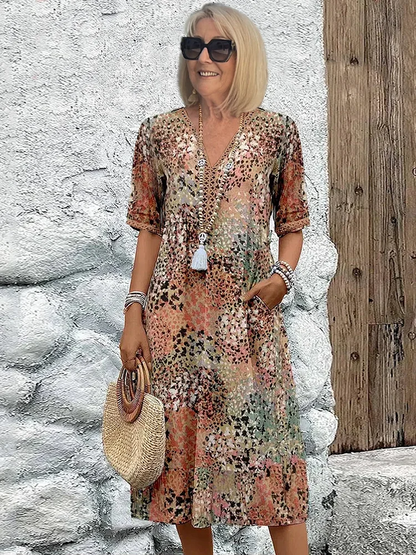 Sommerkleid Damen: Boho Midikleid mit V-Ausschnitt und Taschen-HauteBerlin