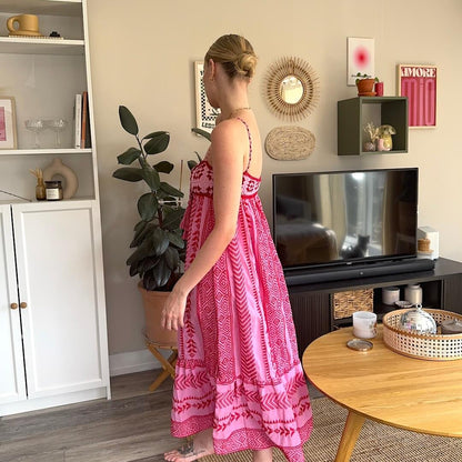 Sommerkleid Damen | Rosa Maxi mit Spaghettiträgern | Gestrickt-HauteBerlin