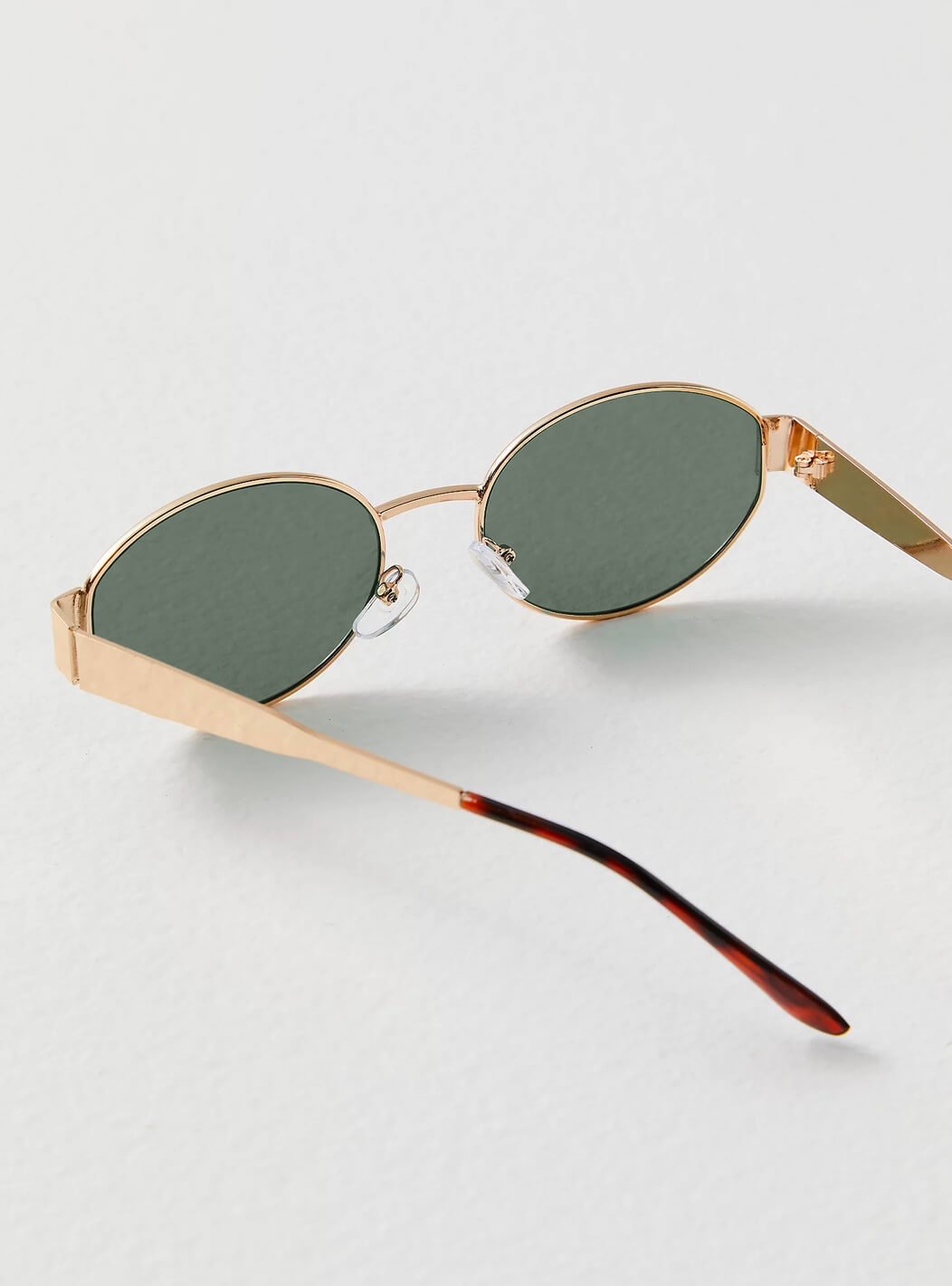 Sonnenbrille Oval | Metallfassung | Getönte Gläser | Retro-HauteBerlin
