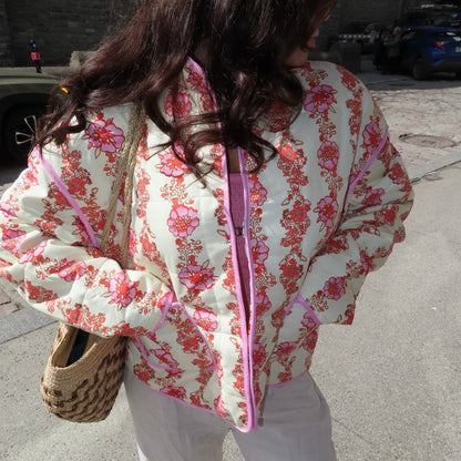 Steppjacke Damen | Blumenmuster | Offen und Wattiert-HauteBerlin