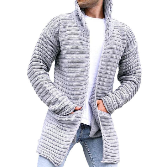 Strickjacke – mit Kapuze – vorne offen – lange Strickjacke – Herren-Strickjacke-HauteBerlin