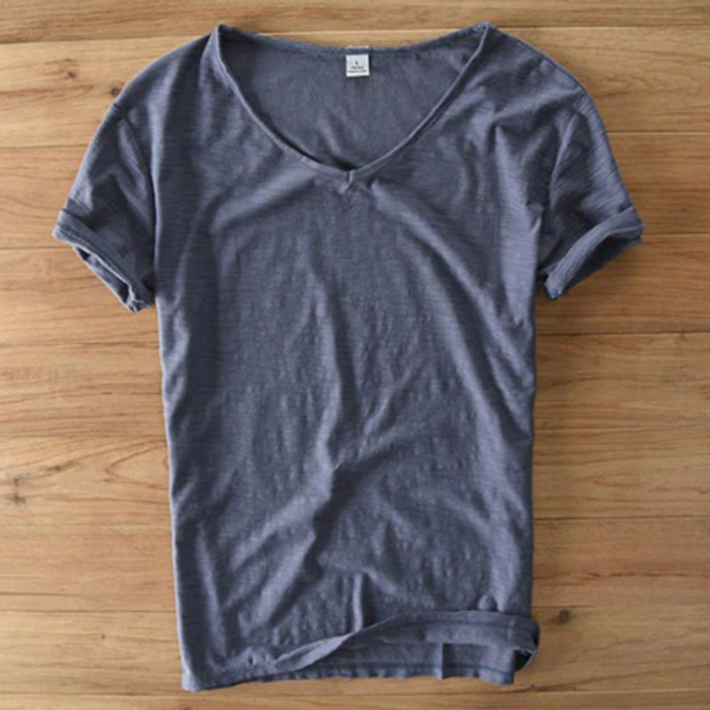 T-Shirt mit V-Ausschnitt | Leicht | Kurzarm | Sommershirt | Herren-T-Shirt-HauteBerlin