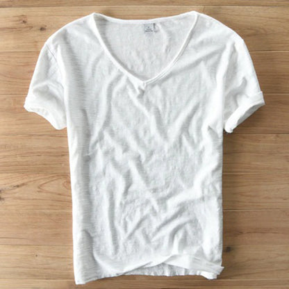 T-Shirt mit V-Ausschnitt | Leicht | Kurzarm | Sommershirt | Herren-T-Shirt-HauteBerlin