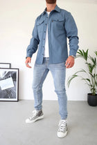 Blau