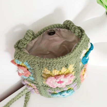 Umhängetasche Damen | Häkeltasche mit Blumenmuster | Klein-HauteBerlin