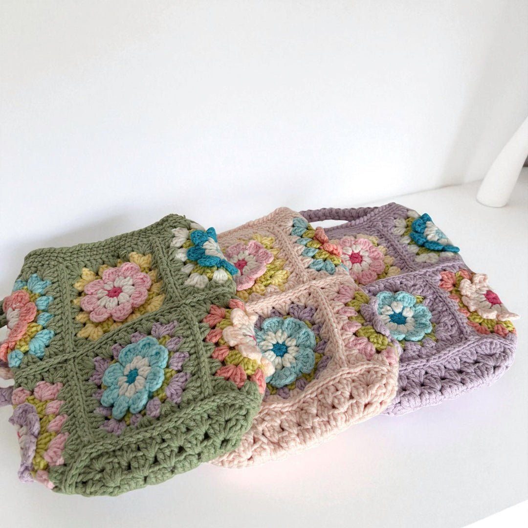 Umhängetasche Damen | Häkeltasche mit Blumenmuster | Klein-HauteBerlin