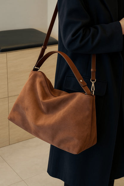 Umhängetasche Damen Wildleder Optik | Crossbody Tasche | Verstellbarer Gurt-HauteBerlin