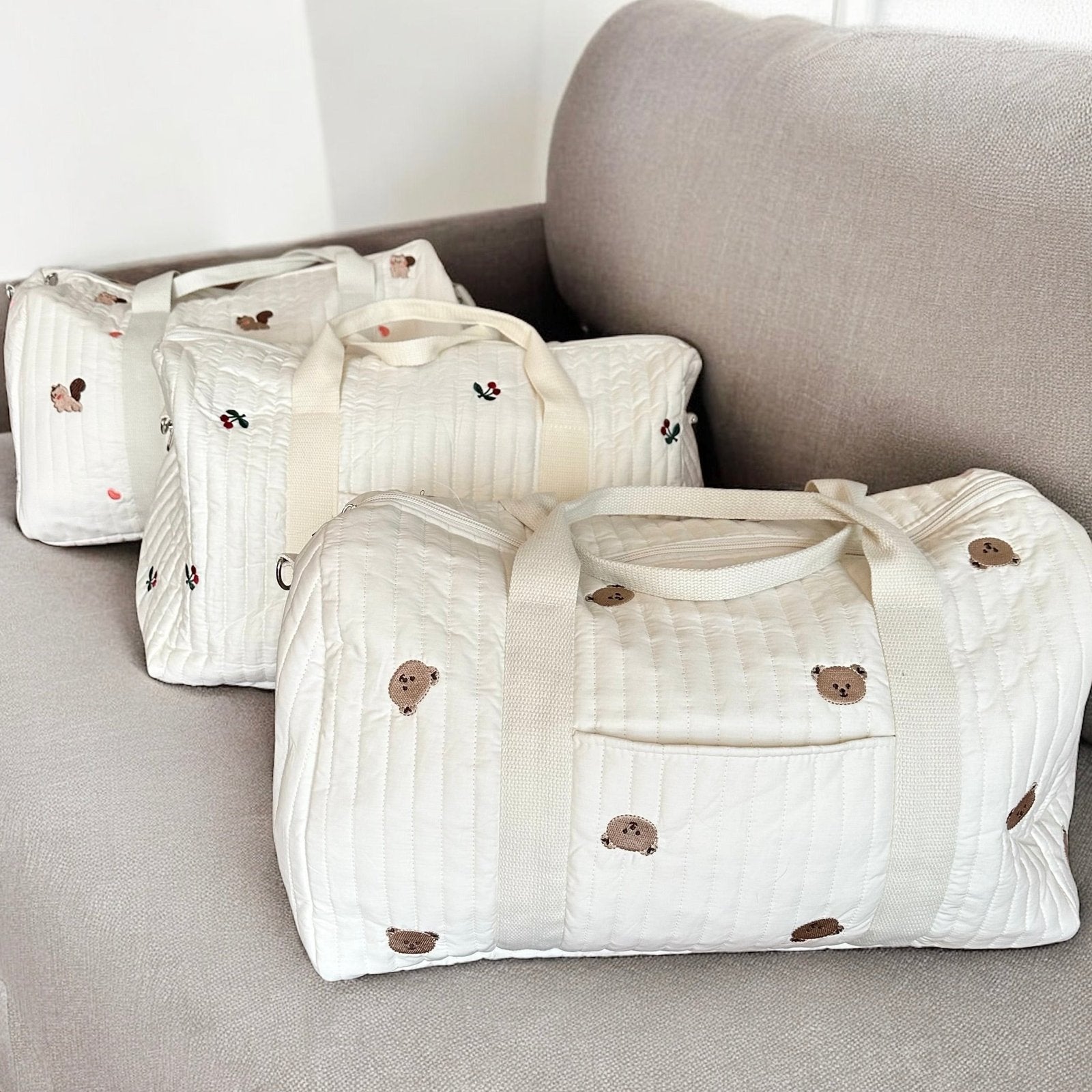 Wickeltasche - Gesteppt Bestickt Creme Reisetasche Baby-HauteBerlin