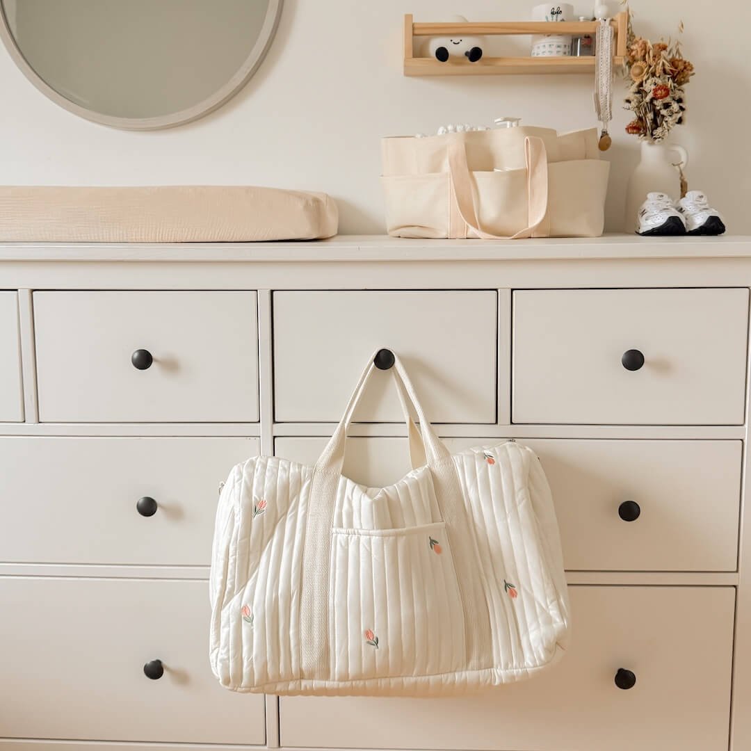 Wickeltasche - Gesteppt Bestickt Creme Reisetasche Baby-HauteBerlin